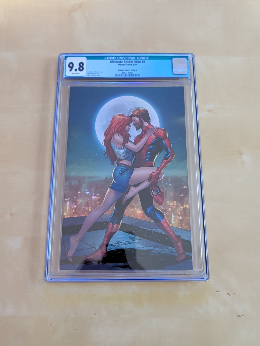 Ultimate Spider-Man #4 Tyler Kirkham Virgin Variant  CGC GRADED 9.8